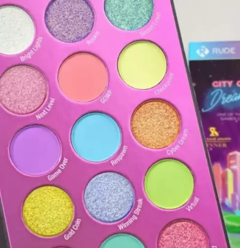 PALETA city of dreamy lights