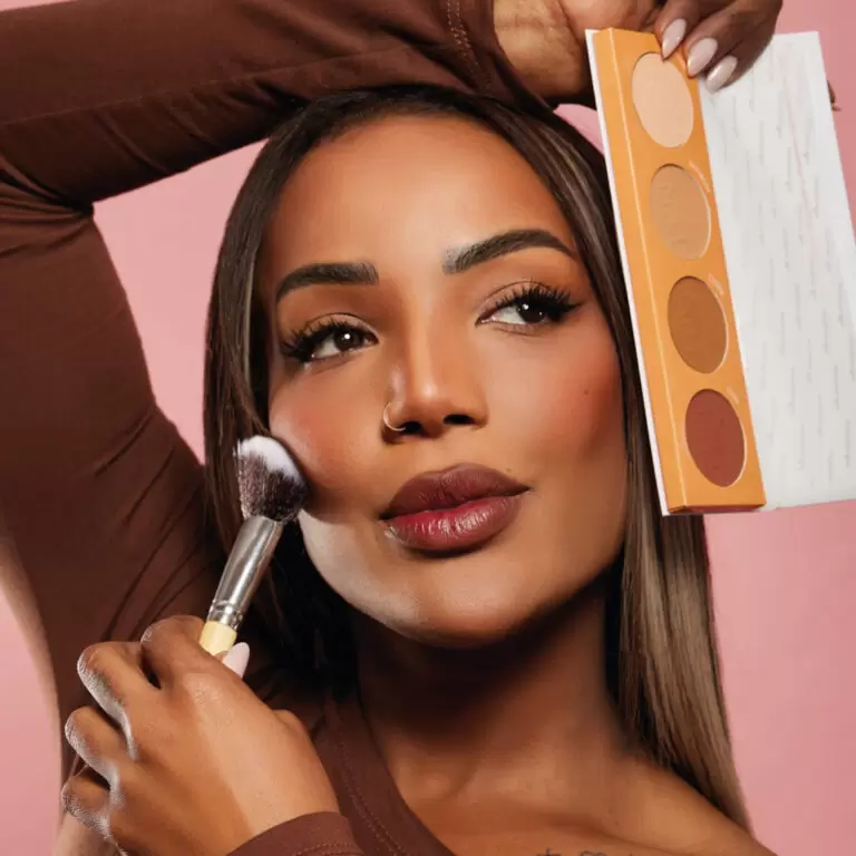 PALETA “PEPPER” – POLVO COMPACTO / CONTORNO OSCURO